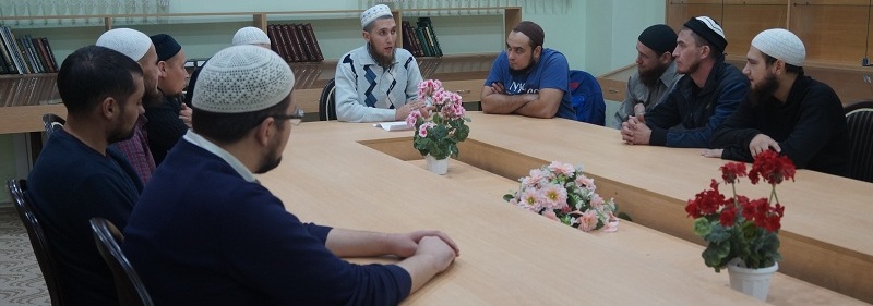 В Набережночелнинском медресе "Ак мечеть" прошло собрание актива молодежи