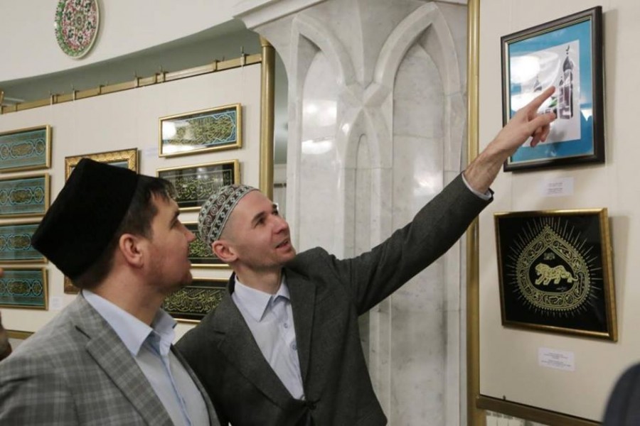 В Казани открылась выставка каллиграфии Рамиля Насыбуллова «Искусство совершенства»