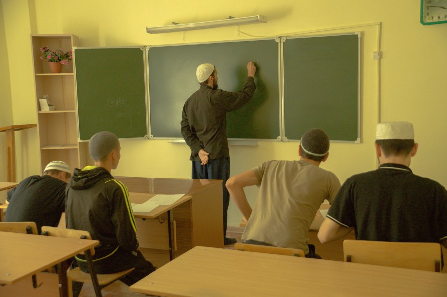 В Набережночелнинском медресе «Ак мечеть» завершились курсы для абитуриентов желающих поступить в учебное заведение