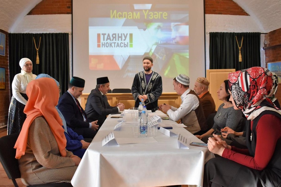 В Чистопольском мухтасибате в рамках Года родного языка обсудили сохранение татарского языка