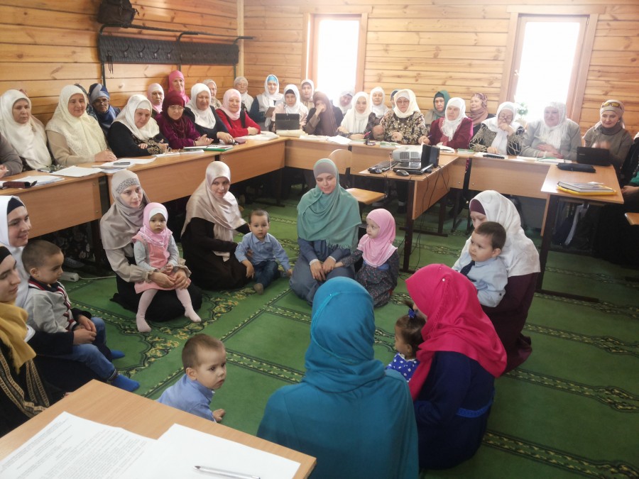 Мугаллимы Татарстана обсудили проблемы преподавания исламского вероучения (акыйды) на примечетских курсах