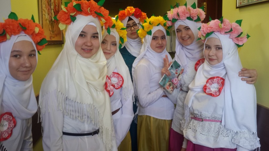 Среди студенток уруссинского медресе прошел конкурс "А, ну-ка, мусульманочки!"