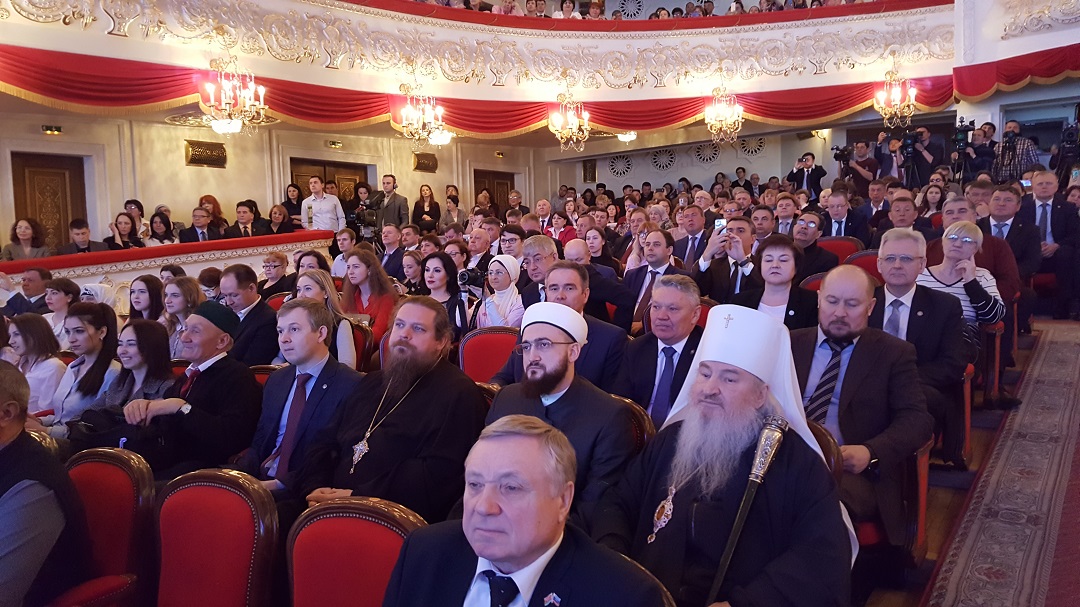 Муфтий Татарстана принял участие в торжестве по случаю Дня родного языка