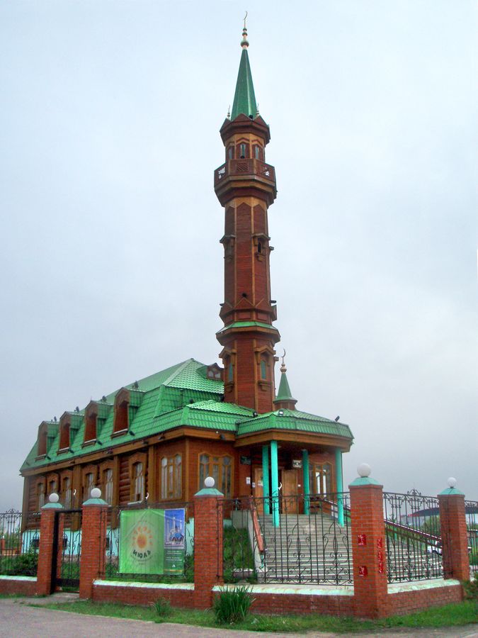 Мусульманский «Ревизорро» побывал в мечети «Казан нуры»