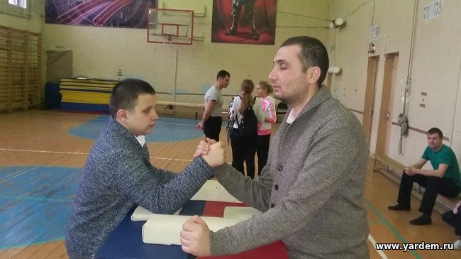 Подопечные центра «Ярдэм» победили в городской спартакиаде среди инвалидов