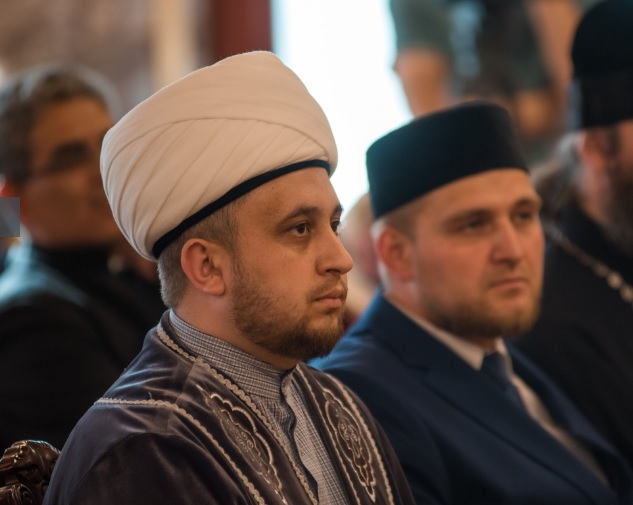 Заместитель муфтия РТ Рустам хазрат Хайруллин принял участие в презентации первого полного перевода Библии на татарский язык