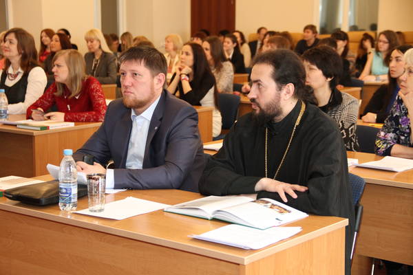 Заместитель муфтия РТ Илдар хазрат Баязитов принял участие на заседании Общественного Совета ФСКН по РТ