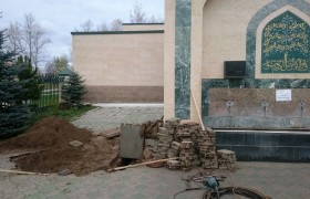 В Нижнекамске ремонтируют родник у Центральной Соборной мечети