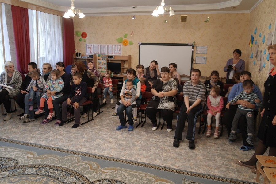 Мусульмане Бугульмы посетили реабилитационный центр для детей инвалидов "Возрождение"