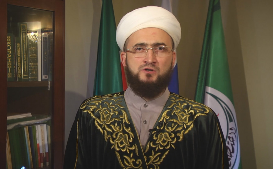 Душевный привет из Татарстана в Мекку: муфтий отправил хаджиям видеообращение