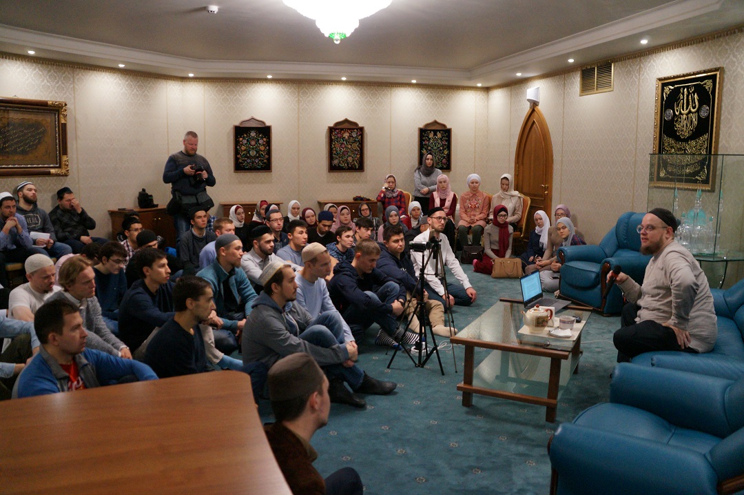 «Наука и религия»: в Казани состоялось очередная публичная лекция ДУМ РТ