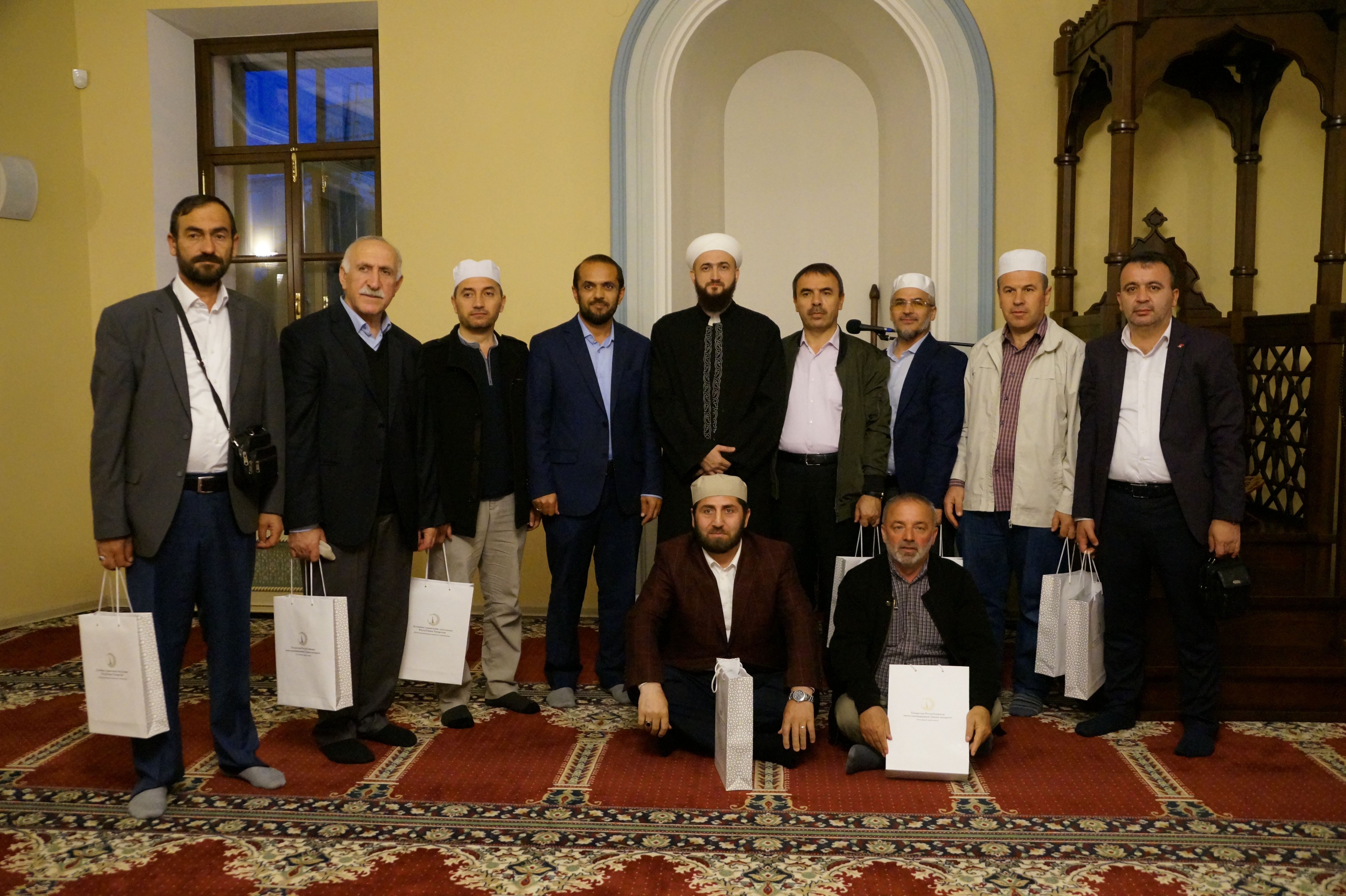 Турецких хафизов, совершивших хатм Куръана в мечетях Татарстана, проводили на родину