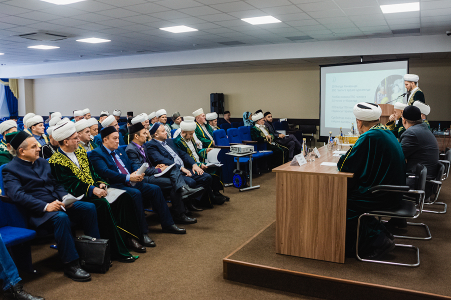 ДУМ РТ объявило в Татарстане Год родного языка
