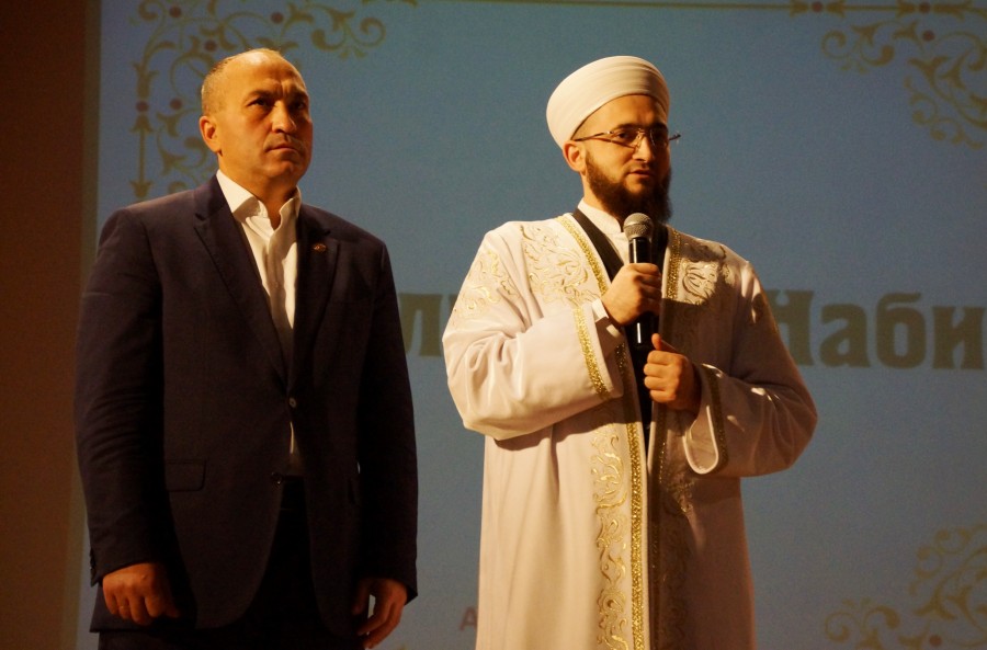 Муфтий Татарстана принял участие на празднике Мавлид ан-Наби в Азнакаево