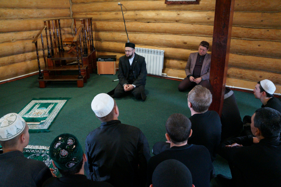 Заключенные изучают ислам по аудиовагазам муфтия РТ