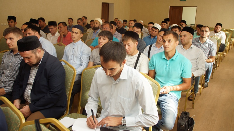 В преддверии праздника Курбан-байрам в ДУМ РТ провели инструктаж для казанских имамов