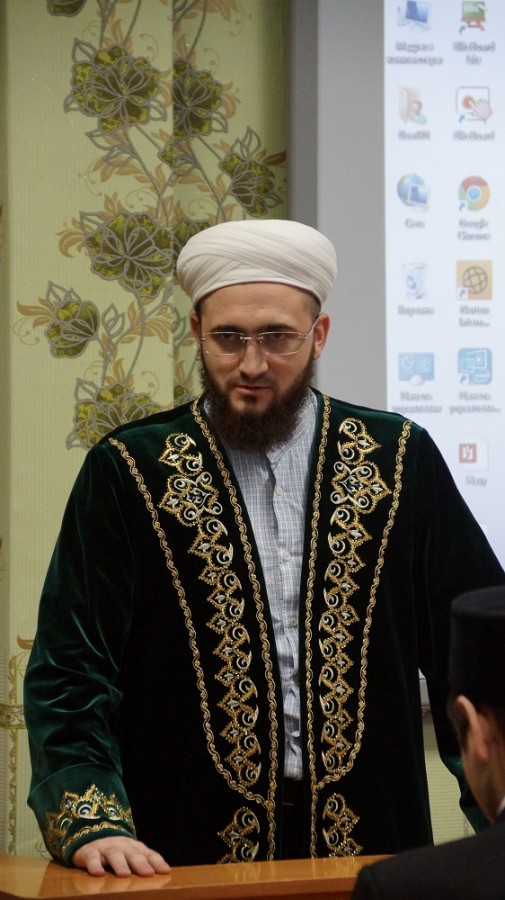 Камиль хазрат поздравил шакирдов Казанского медресе «им. 1000-летия принятия ислама» с Мавлид ан-Наби