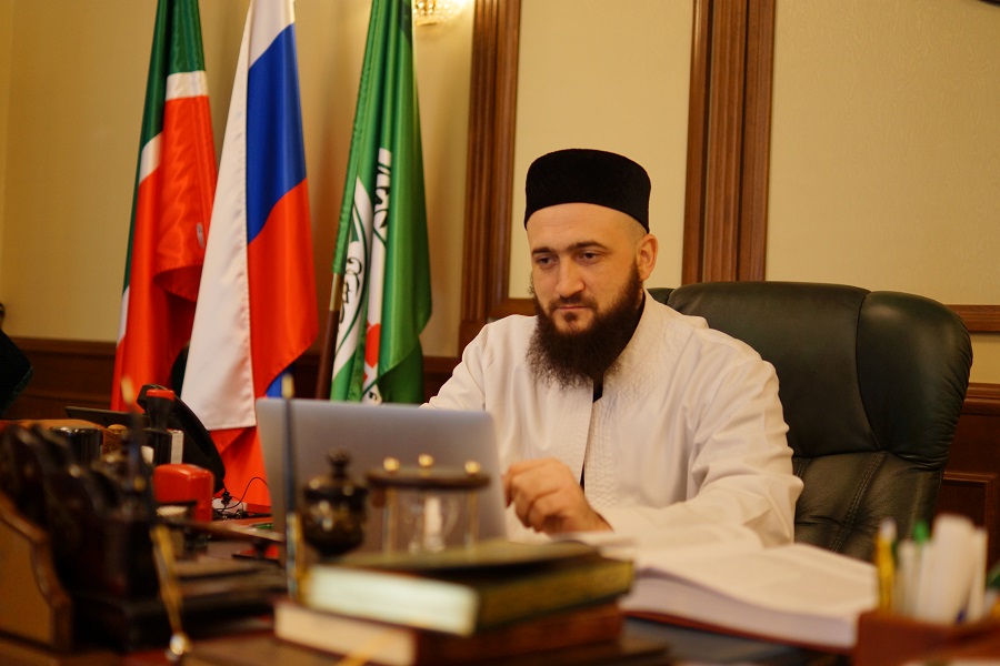 Муфтий Татарстана провел Skype-прием граждан