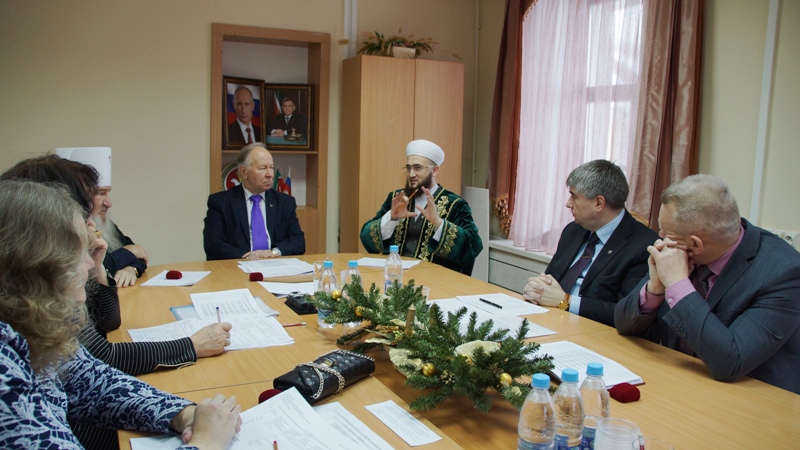 Камиль хазрат Самигуллин принял участие в рабочей встрече членов Общественной палаты РТ