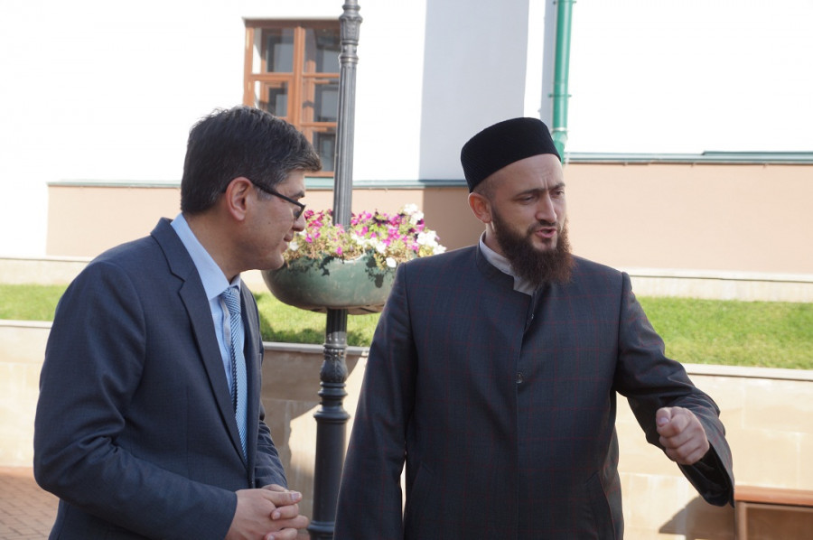 Муфтий РТ встретился с Генконсулом Узбекистана в Казани