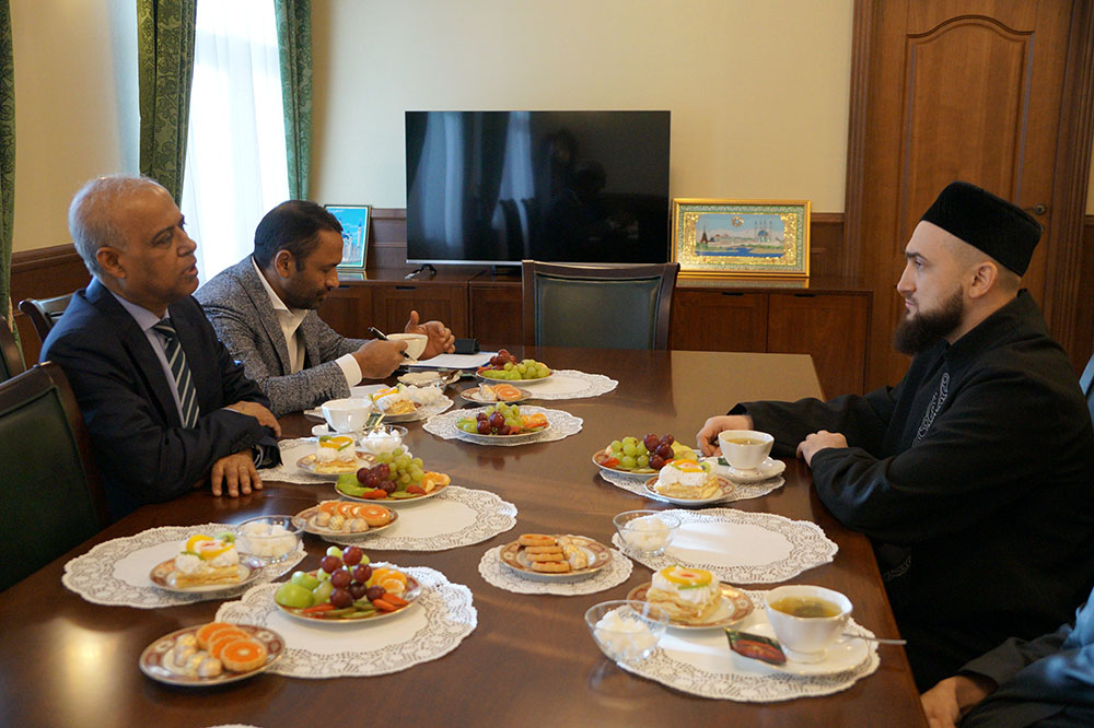 Муфтий встретился с Послом Бангладеша
