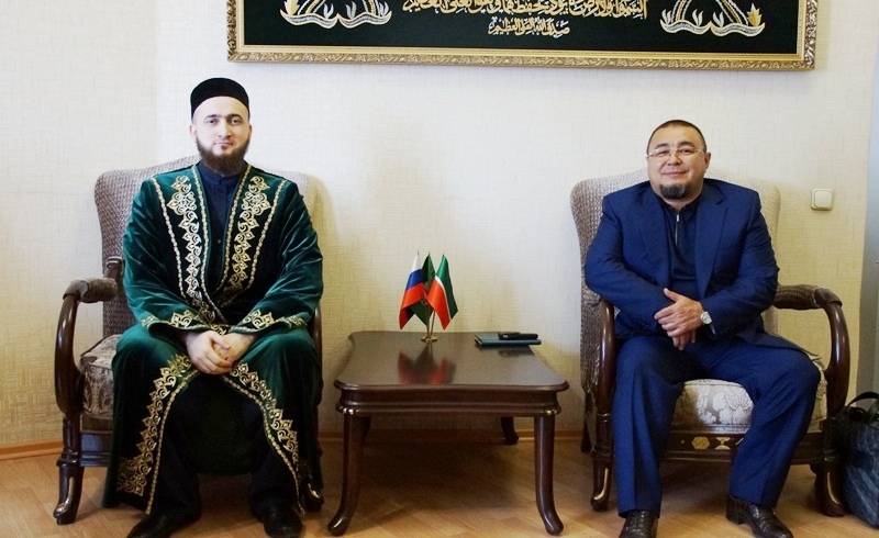 Муфтий Татарстана встретился с председателем исполкома Конгресса татар Тюменской области