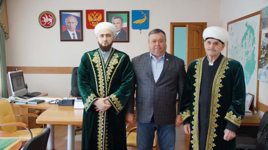 Муфтий РТ Камиль хазрат Самигуллин встретился с главой Рыбно-Слободского района