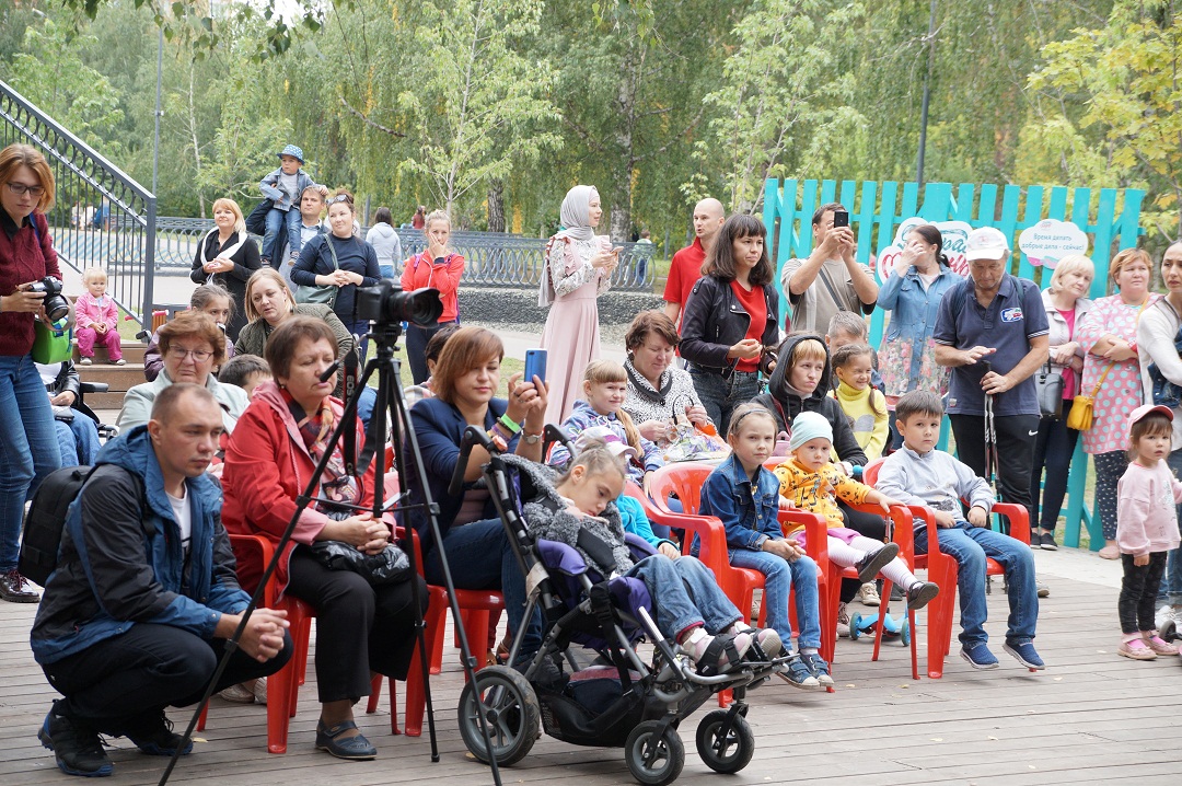 В Казани прошел инклюзивный фестиваль «Йөрәкле шәһәр – Сердца города»