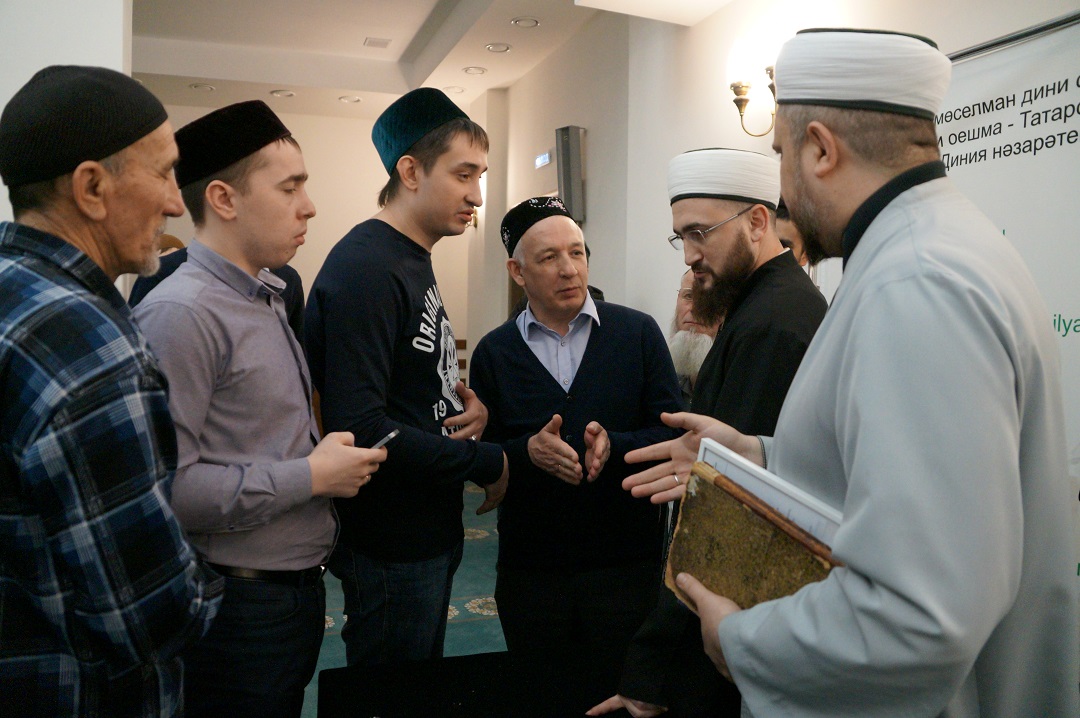 Муфтий прочитал открытую богословскую лекцию в мечети "Гаиля"