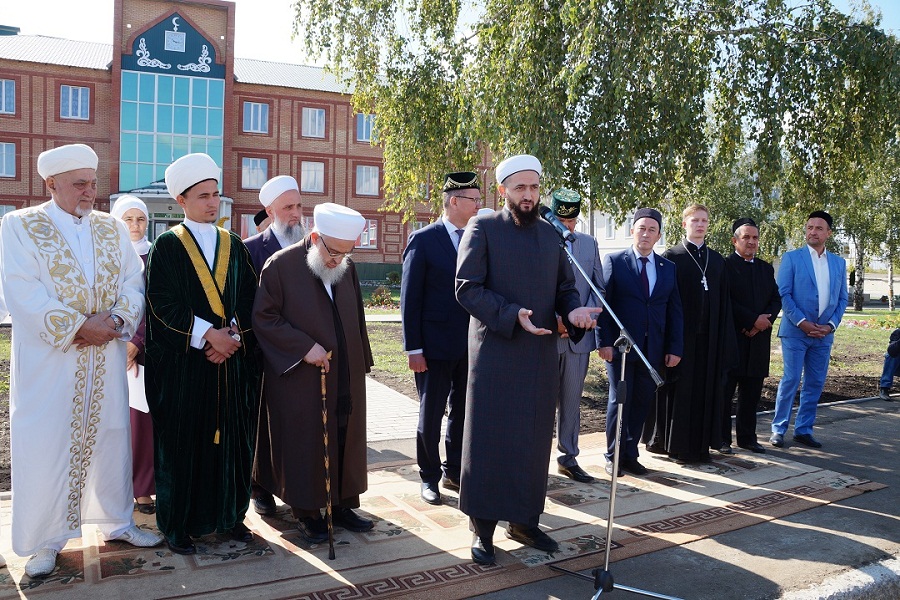 В Татарстане открылся новый мусульманский образовательный центр - имени Ахмадзаки хазрата Сафиуллина
