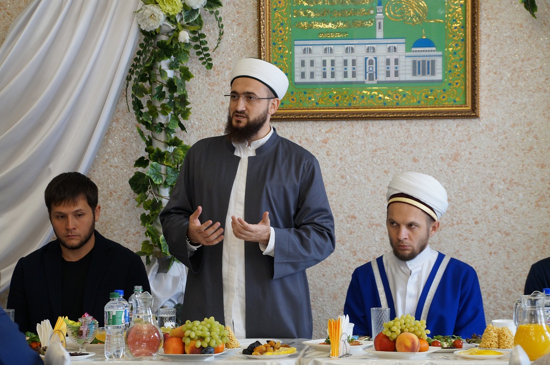 Муфтий встретился с имамами, работающими в колониях Татарстана