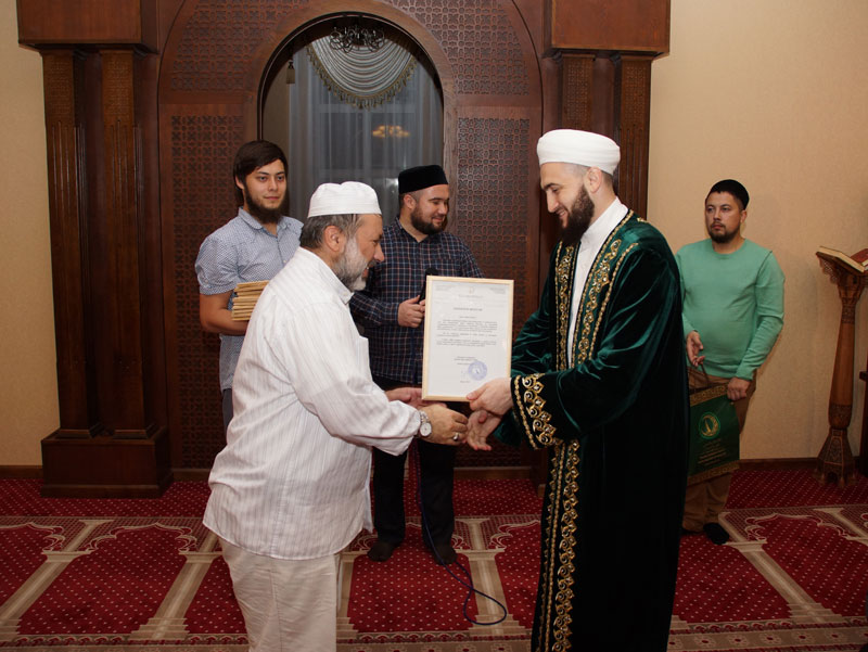В казанской мечети «Тынычлык» чествовали турецких Коран-хафизов