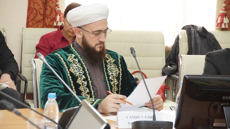 Камиль хазрат Самигуллин принял участие в заседании Общественной палаты Республики Татарстан