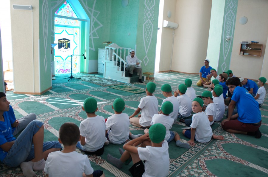 Детский лагерь прививает ценности Ислама