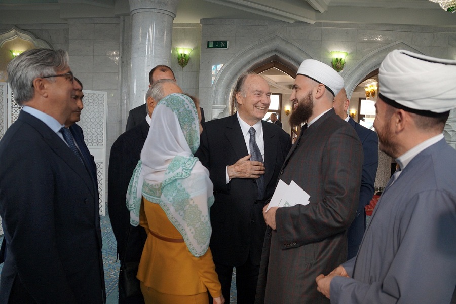 Муфтий Татарстана встретил принца Карима Ага-Хана в мечети «Кул-Шариф»