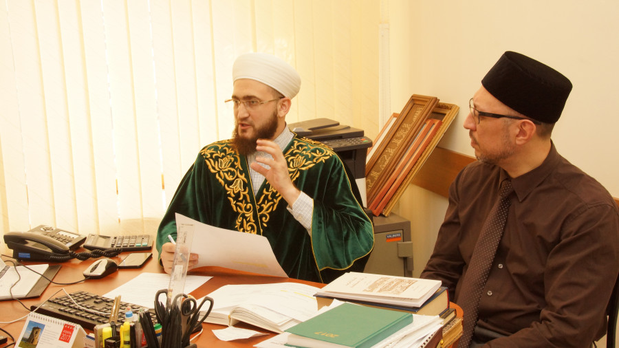 Тарифные планы и мобильные опции для мусульман: муфтий РТ встретился с представителями ПАО «Таттелеком» 