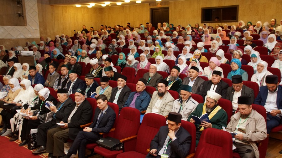 Международный форум преподавателей мусульманских образовательных организаций открылся в Казани