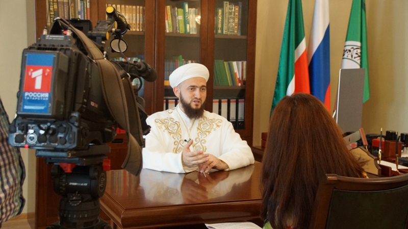 Муфтий Татарстана дал интервью в преддверии проведения конференции в Грозном