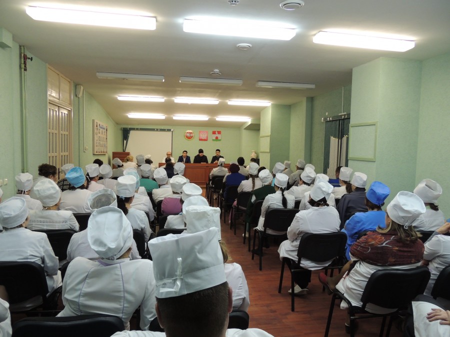 Мусульманский и православный духовные наставники встретились с сотрудниками Черемшанской больницы