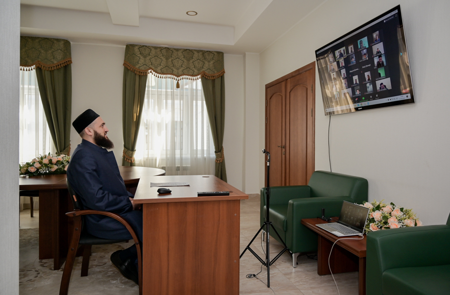 Муфтий провел совещание с мухтасибатами в формате видеоконференции по вопросу проведения Ураза-байрама