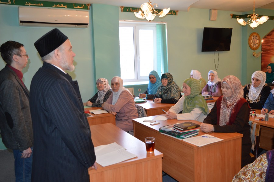 В медресе "Фанис" прослушали лекцию известного профессора о наследии татарских богословов