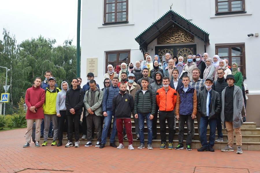 Стартовал юбилейный Х Форум мусульманской молодежи! Участники направились в Елабугу