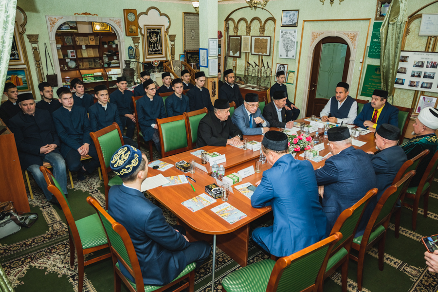 В Казани обсудили возрождение письменного наследия и мечети богослова Габденнасыра Курсави