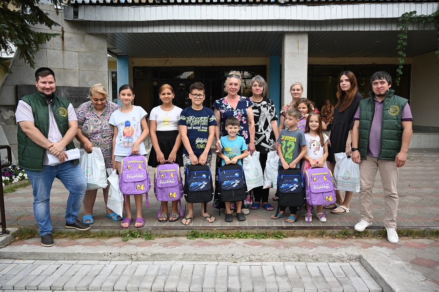 Фонд «Закят» ДУМ РТ обеспечил детей беженцев из Донецка и Луганска школьными принадлежностями