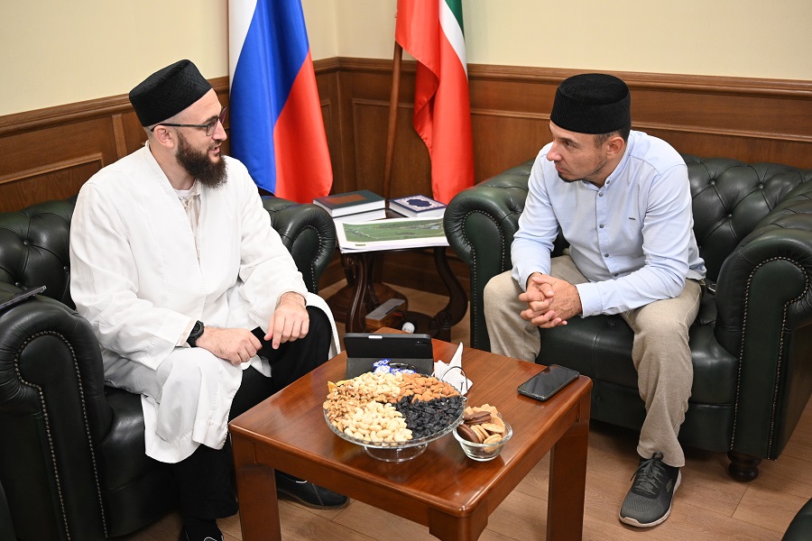 Муфтий Камиль хазрат и исполнитель Марсель Вагизов обсудили проблемы возрождения татарского макама в азане