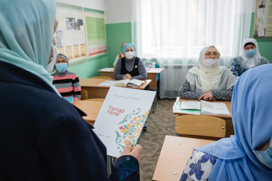 День учителя: в Татарстане преподают свыше 1700 мугаллимов