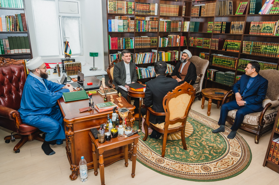 Муфтий Татарстана встретился с гостями из Ирана