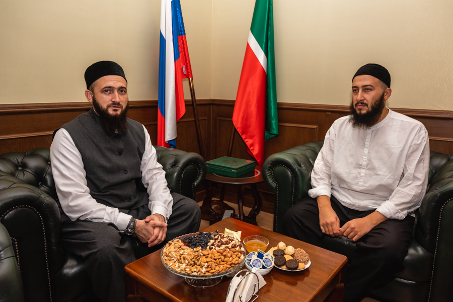 Муфтий РТ встретился с имамом соборной мечети Минска Максатом хазратом Овезовым