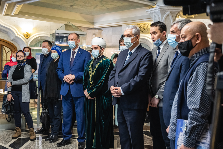 В “Кул Шариф”е открылась выставка к 25-летию начала строительства мечети