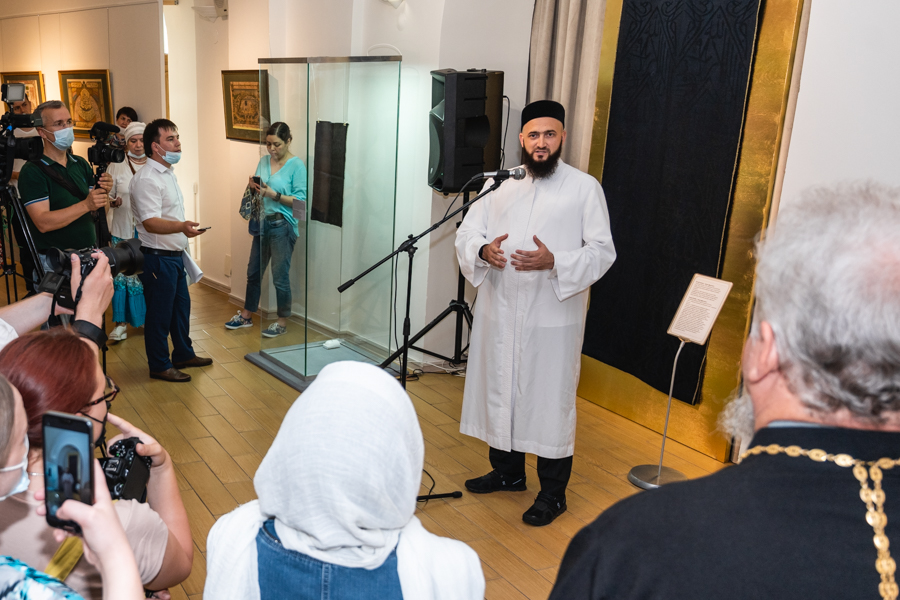 Муфтий РТ принял участие в открытии выставки раритетов мусульманской культуры в Национальном музее РТ